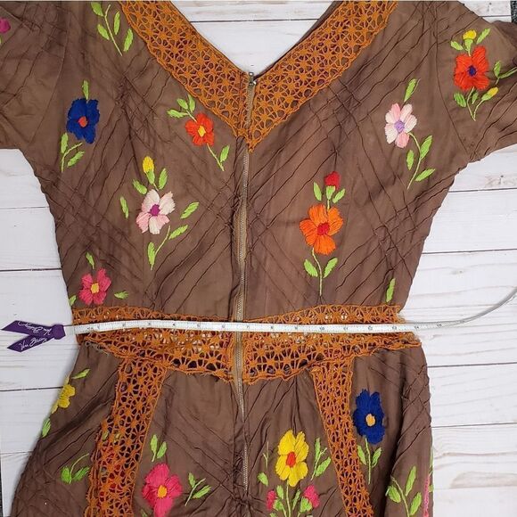 VINTAGE 70s dress‎ brown crochet embroidered bell sleeve maxi cottagecore M - Picture 10 of 10